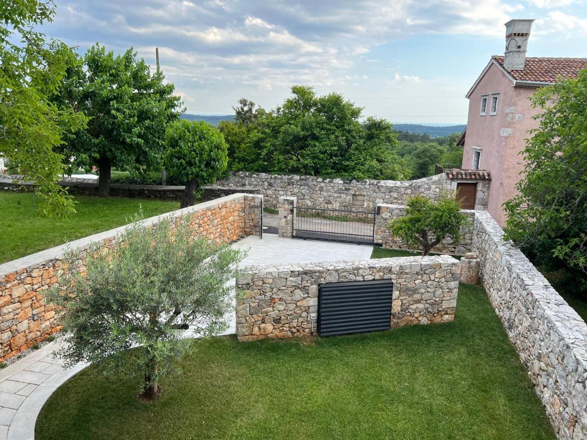 Appartamenti Minerva San Pelagio Exterior foto