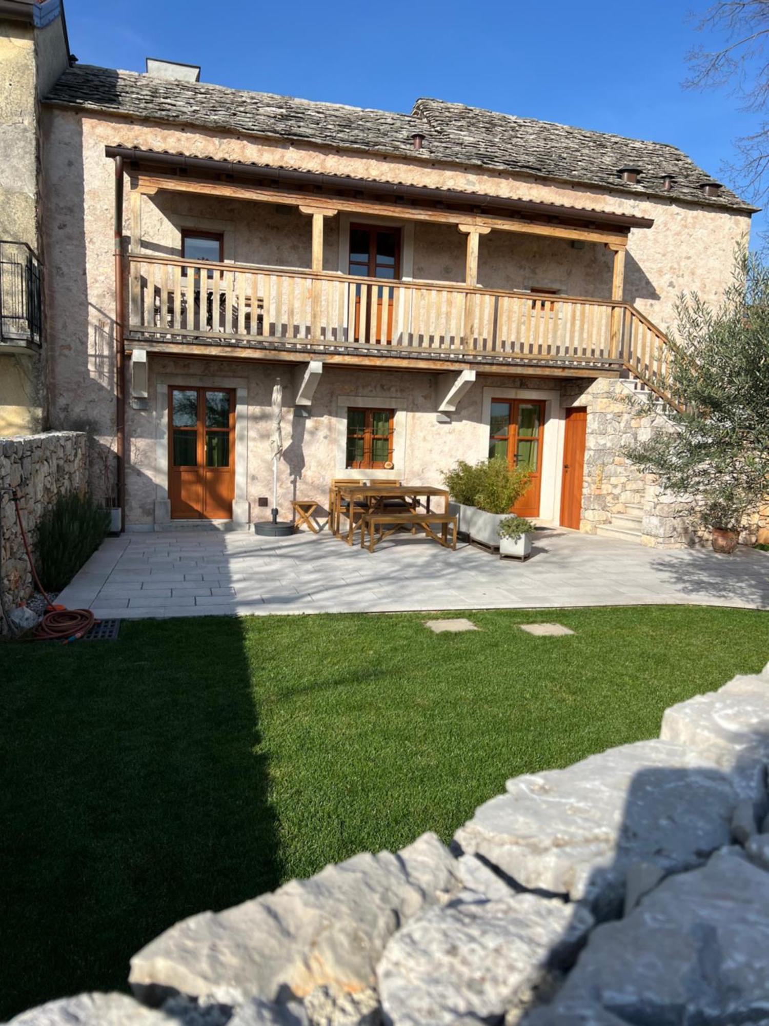 Appartamenti Minerva San Pelagio Exterior foto