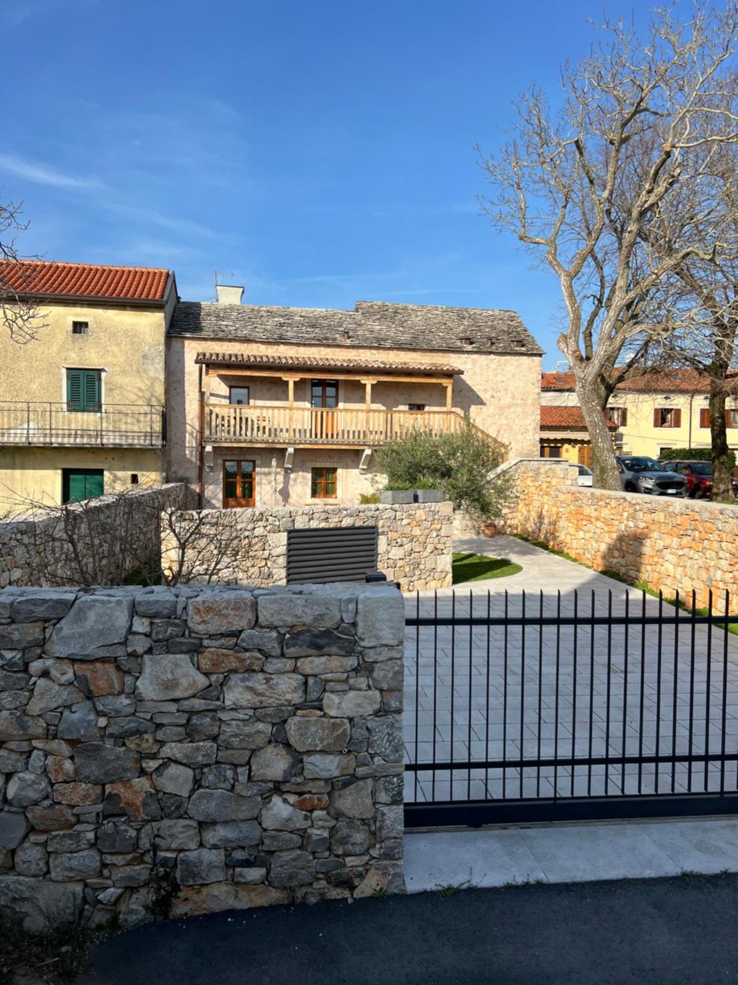 Appartamenti Minerva San Pelagio Exterior foto
